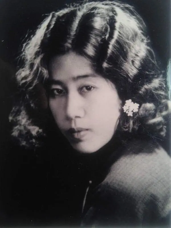 1995年，梅娘托人联系旅居美国的张爱玲，想和她见一面，却只得到对方七个字的回复