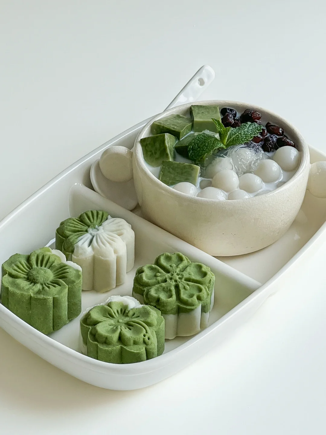 中式早餐｜抹茶山药豆沙糕🍃抹茶奶冻饱饱碗