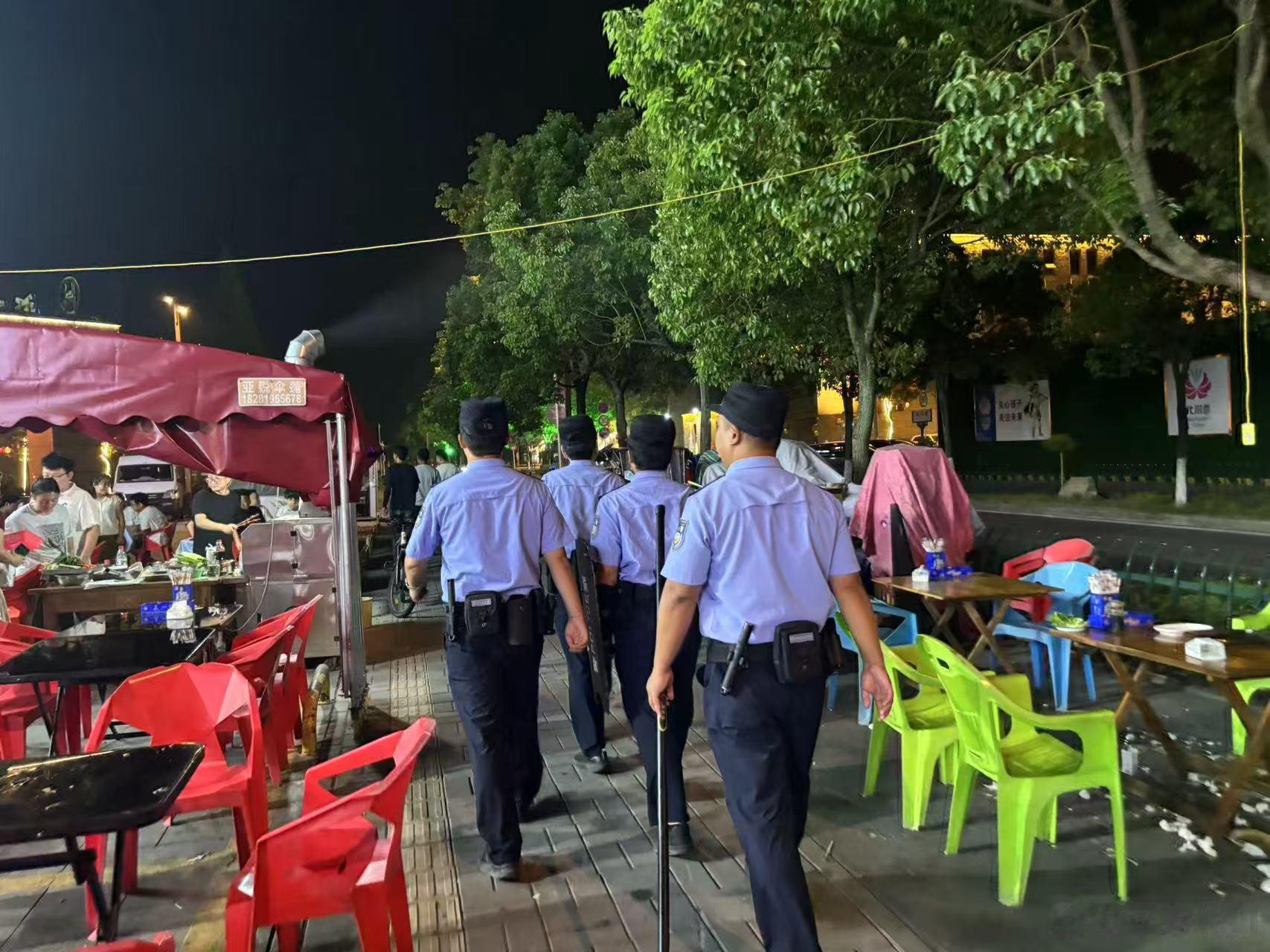 【百日攻坚•平安护夏】砺兵强能 锻造过硬辅警队伍
为深入推进辅警队伍正规化、专业化、职业化建设，北川县公安局启动警务辅助人员定期轮训工作。8月31日—9月6日，第一批20名辅警参加集中集训。
 本次培训设置政治理论与纪律作风、法律法规与业务知识、警务实战技能、综合考核等课程，坚持以训促学、 ​