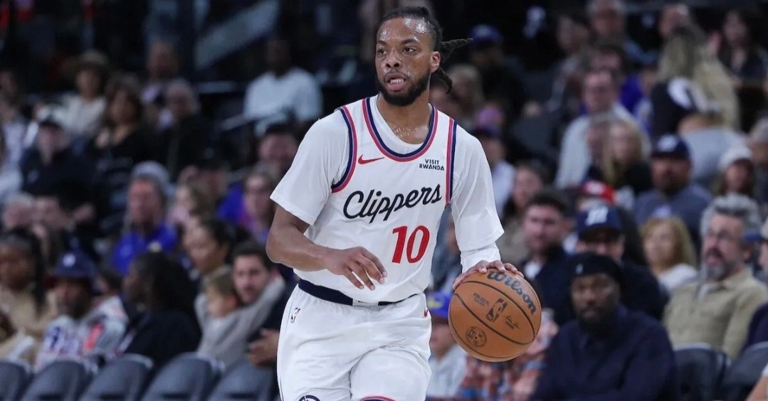 BR评选NBA十大交易目标！加兰登顶，墨菲、KD分列二三位
 
美媒Bleacher Report（露天看台）排出了一份NBA十大潜在交易目标榜单，具体排名如下：
 
10. 吉米‑巴特勒
​
11. 阿龙‑戈登
​
12. 小迈克尔‑波特
​
13. 朱‑霍勒迪
​
14. 安东尼‑戴维斯
​
15. 贾勒特‑阿伦
​
16. 凯里‑欧文
​
17.  ​