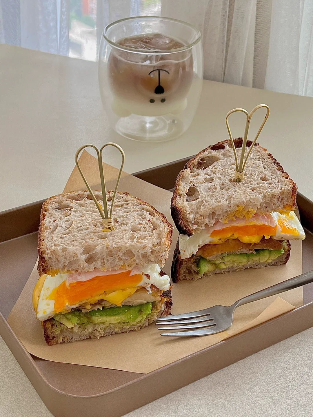 ☀️工作日早餐｜牛油果照烧鸡腿芝士三明治🥪