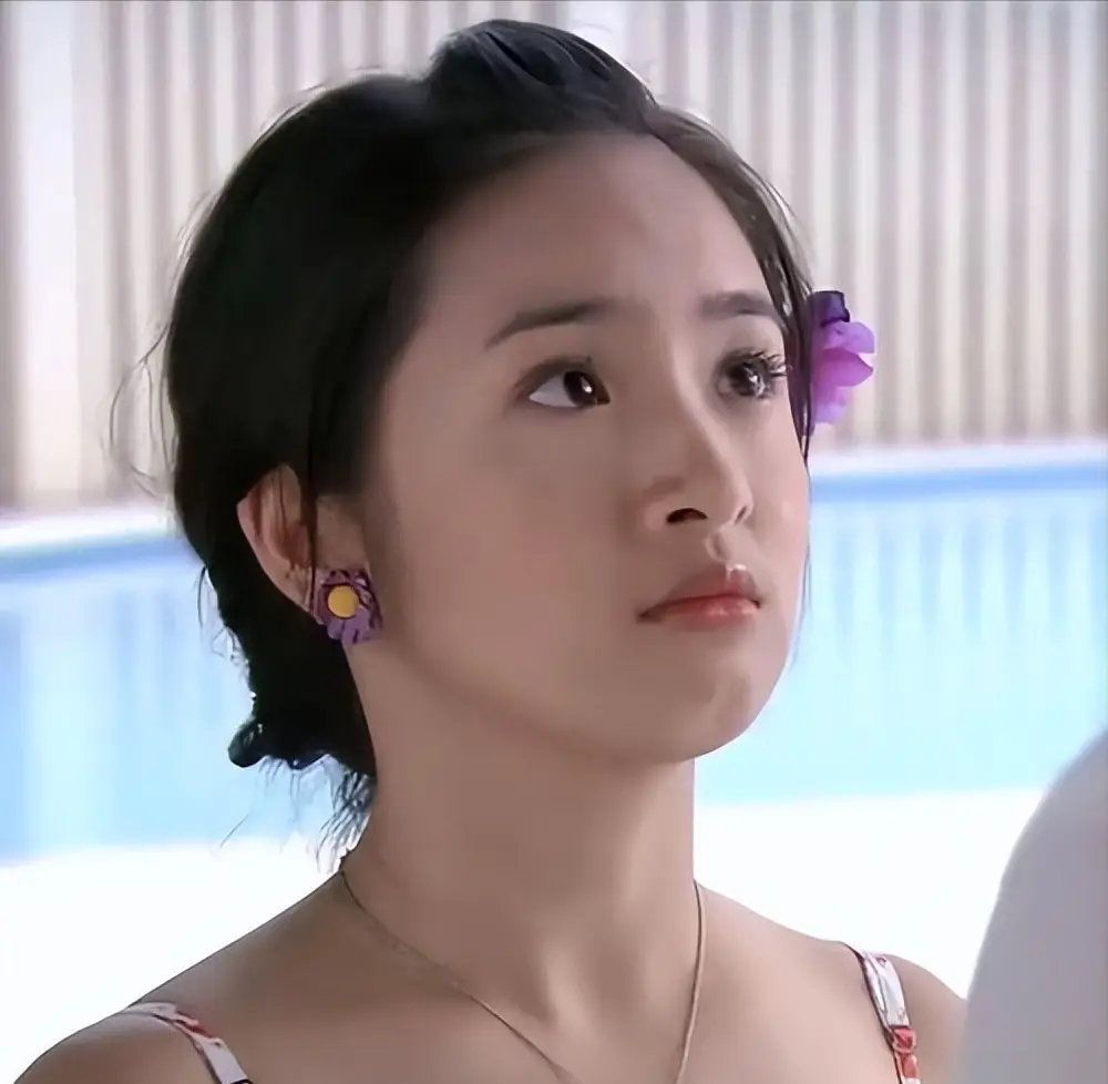 43岁台偶女王林依晨：前夫侵犯朋友女儿入狱，今嫁圈外老公成赢家 ​