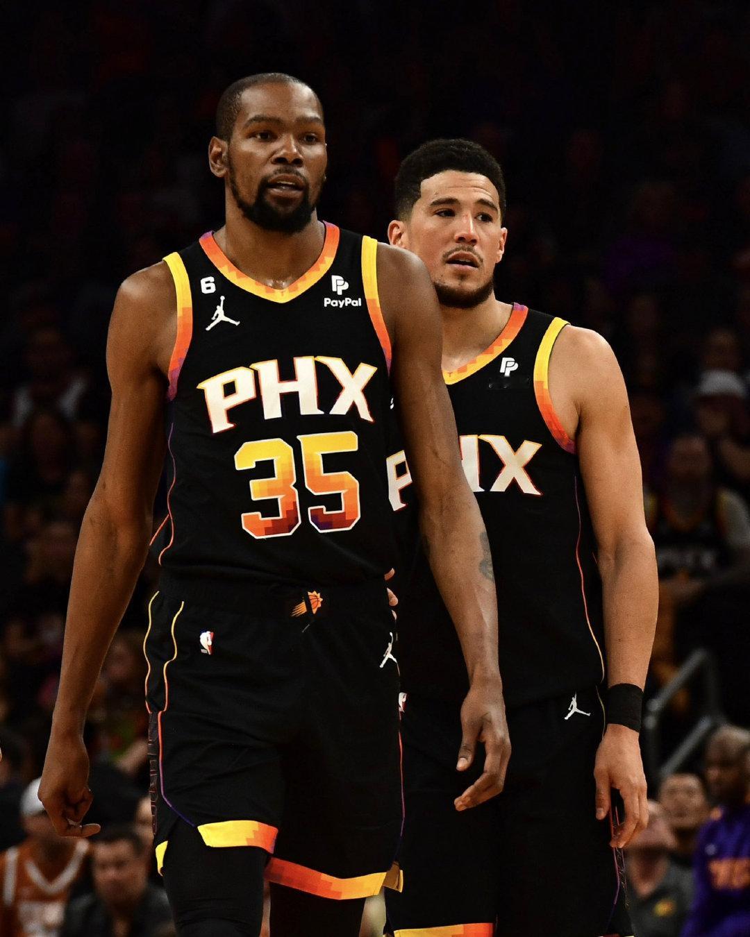 Kevin Durant & Devin Booker

#杜兰特##布克##nba# ​