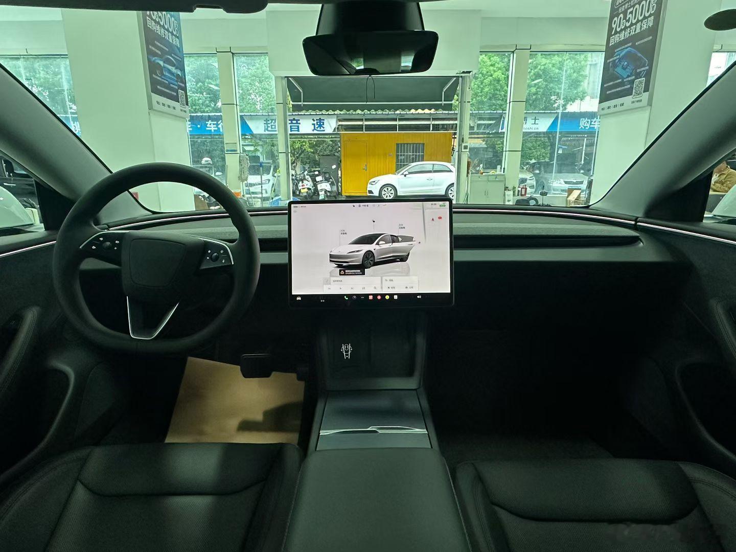 最新到店25年焕新版特斯拉model3，四驱长续航版，新车28万多那款，个人一手，只跑了6000公里，车况原版原漆0出险，准新车一台 按揭首付五万左右提车！#特斯拉model3##好车不等人# ​