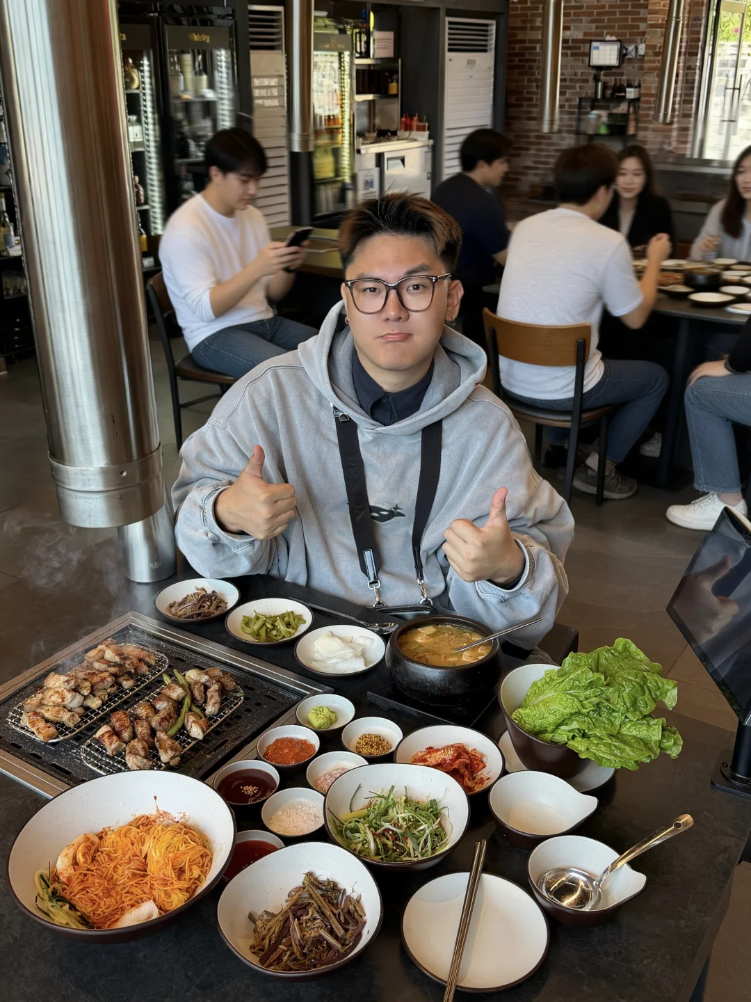 感觉是济州岛最好吃的top1烤肉！！！好好吃！！！