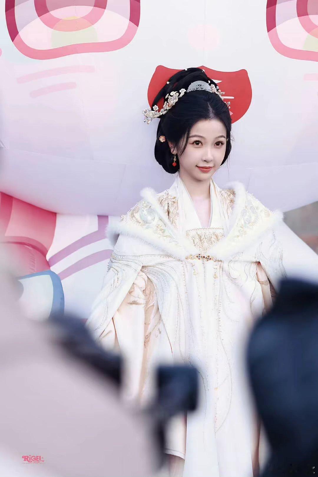 #虞书欣[超话]##虞书欣云初令主母大人##虞书欣#

追星人的爱比任何人的爱都纯情。

​