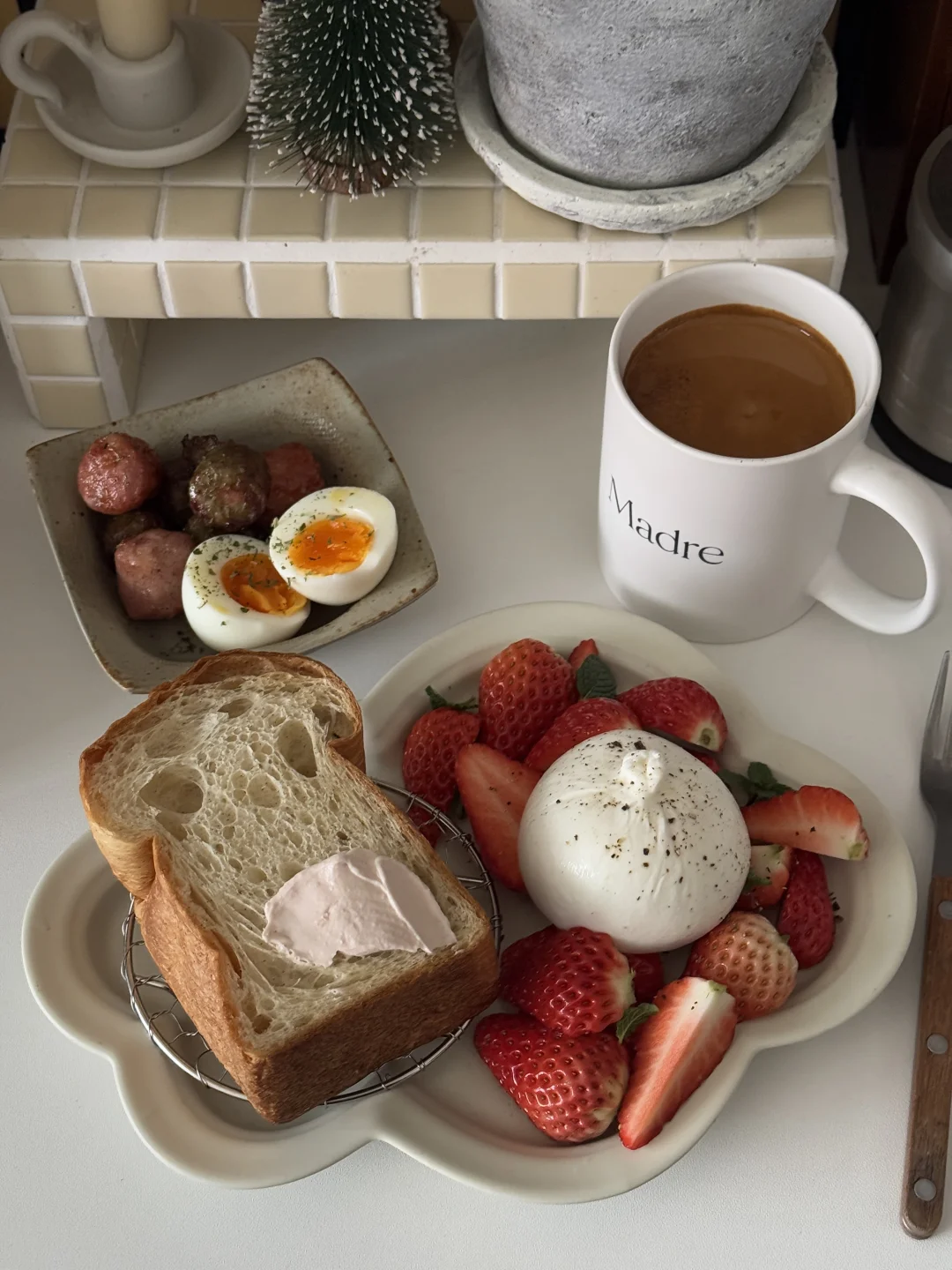 Brunch｜香草吐司🍞草莓布拉塔🍓