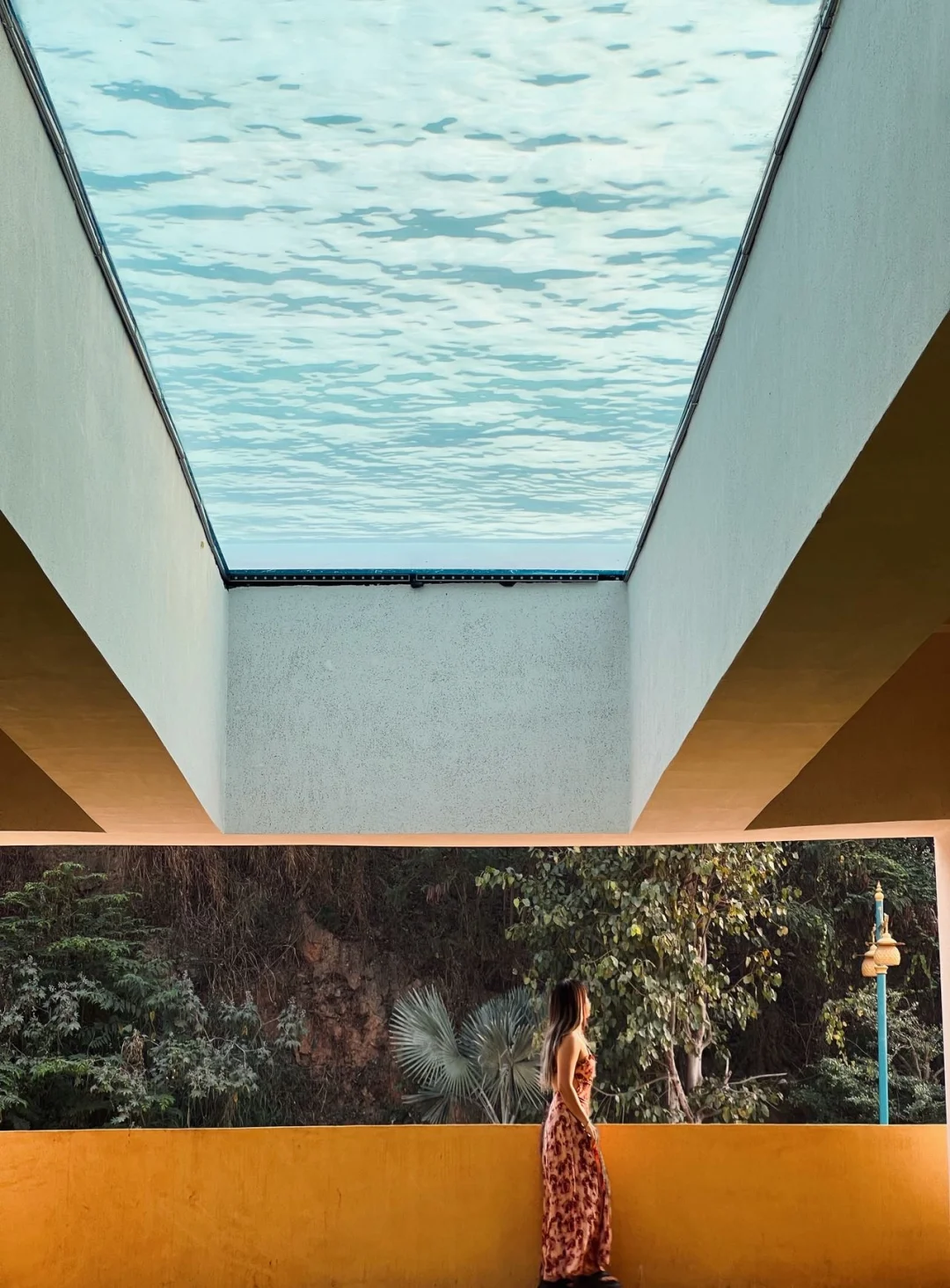 版纳神仙酒店！《机械师2》同款悬浮无边泳池🏊