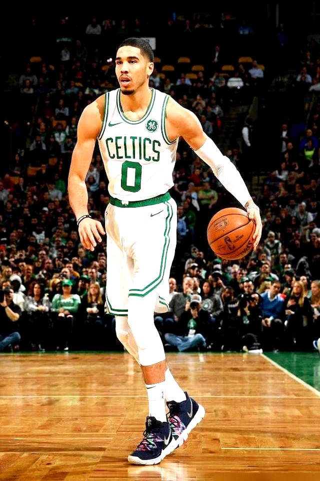 杰伦·布朗轰下36分，凯尔特人居然在主场输了？！    G2这场球，真...