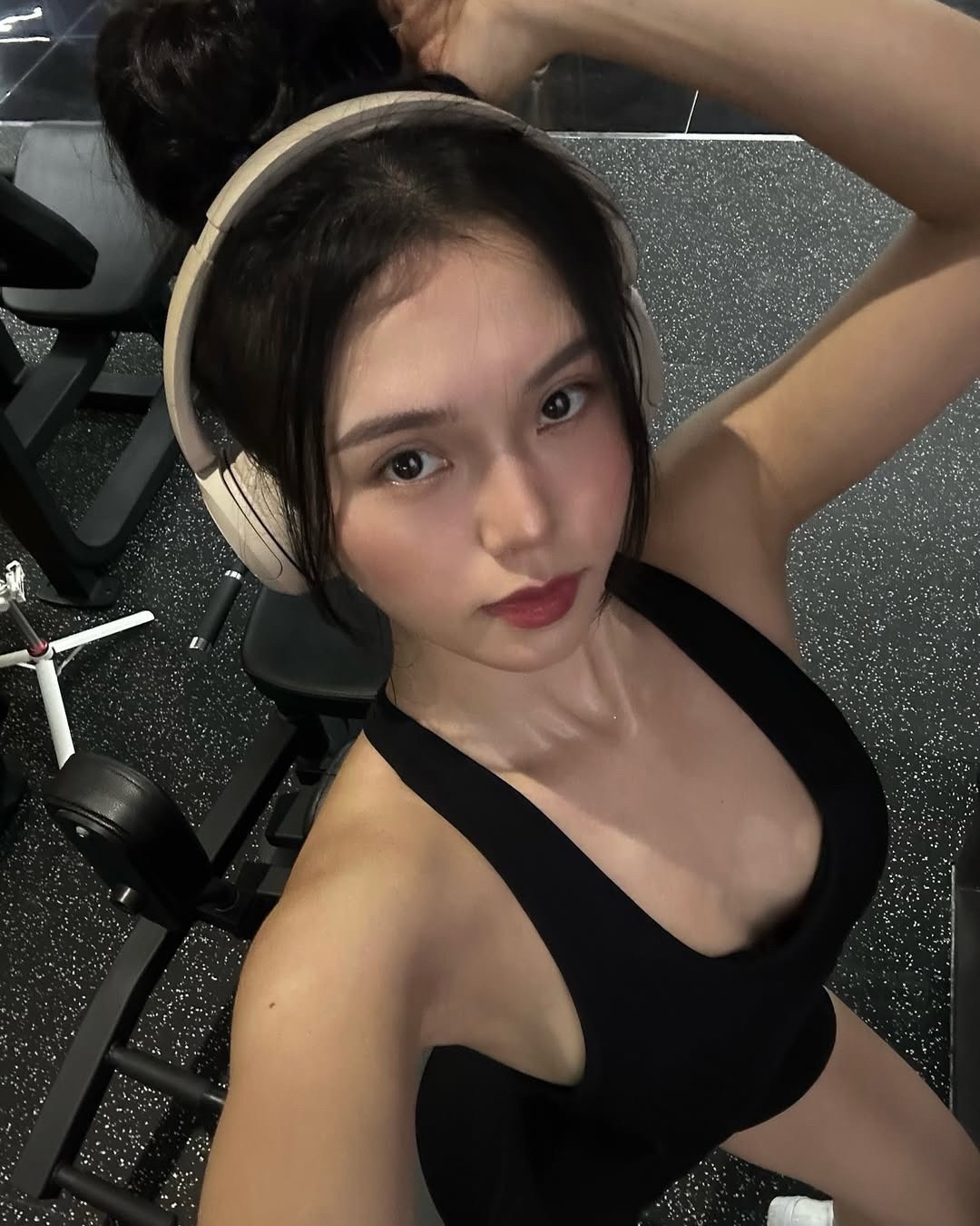 <img src="https://dayu-img.uc.cn/co...