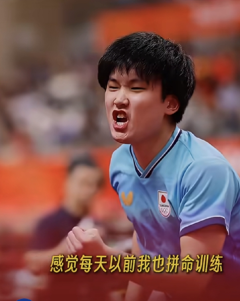 虽然张本智和很狂，但是他对于国乒的看法还是很精准的！
他说：虽然对夺冠这个事情很高兴，但整个比赛过程还是不意外的，因为国乒实力下降！国乒以前凭借雄厚的人才储备碾压其他国家，以前除了场上参赛的三个人，场下还有三个高手，这种情况持续了一二十年。
～～
反观现在，国乒团体赛连场上的三个人都凑不齐！
而日本