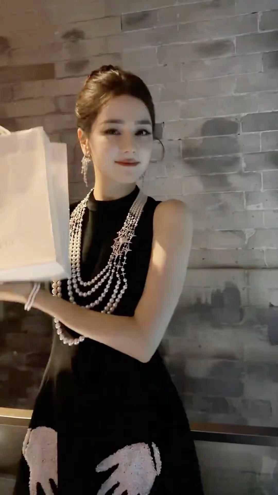 迪丽热巴