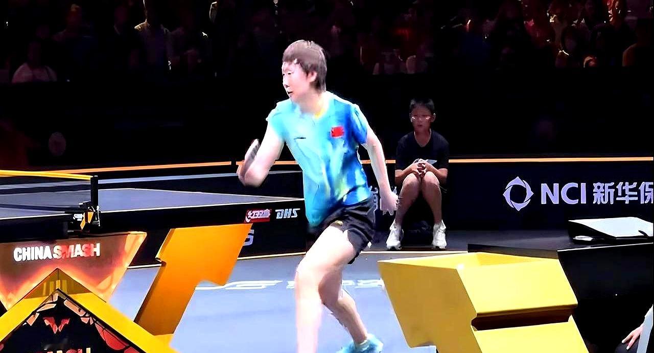 洛杉矶奥运会女团这盘棋其实看下来，王曼昱、孙颖莎和蒯曼真要是拿到了名额，金牌基本上就稳操胜券了
 

尤其是双打那块，王曼昱搭档蒯曼在场上的跑位和衔接简直绝了，那种眼角的余光一扫就知道对方在哪里的默契，真不是一朝一夕能练出来的
 

单打赛场上的火药味才叫有意思，拉扯到最近几站的实战表现来看，王曼昱