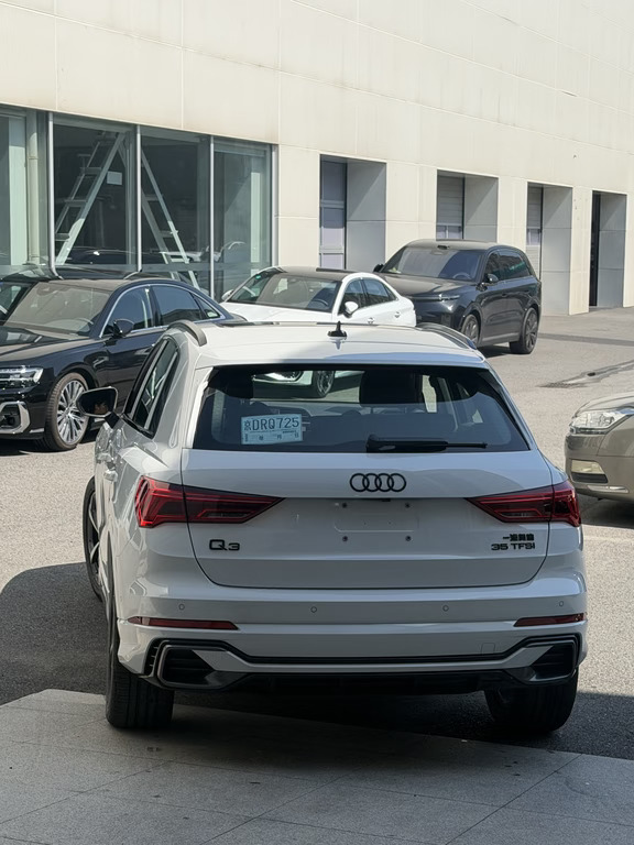 继续交付🚗 奥迪Q3 现车还有哦