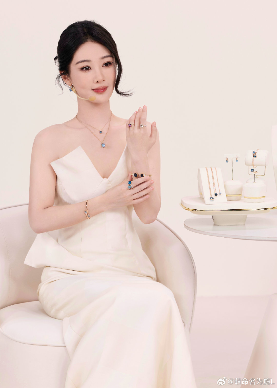 #杨紫[超话]# yz#杨紫李祯#yz#杨紫家业#

幸运在炽热的青春里遇见了真诚的你.


【杨紫🔸家业🔸李祯】 ​