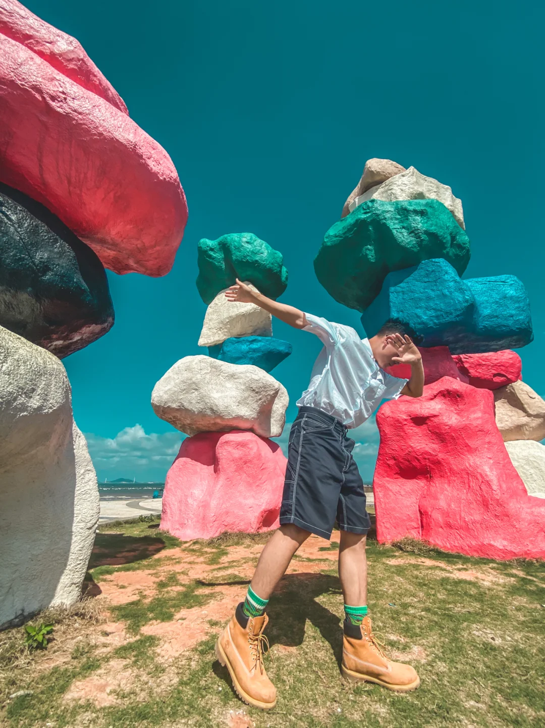 太出片了！媲美拉斯维加斯的七彩石｜福建平潭