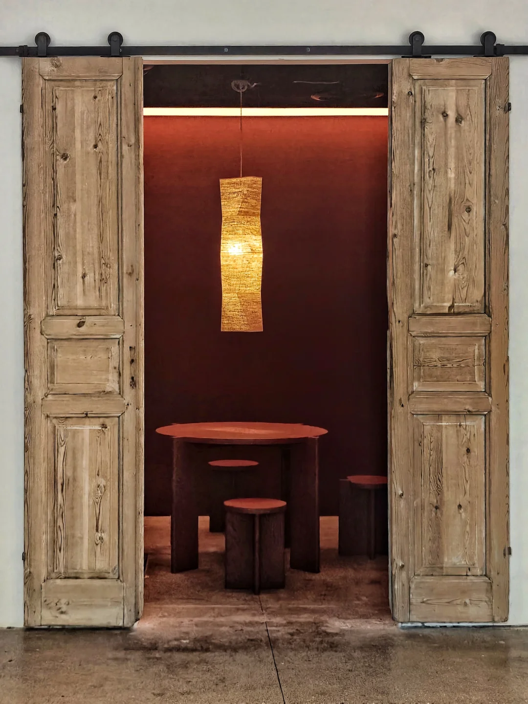 新展速报｜手工家具的质感美学