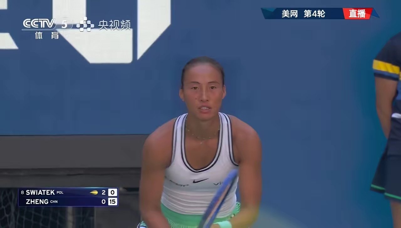 #郑钦文获470积分和78万美元奖金#郑钦文打进美网8强后，收获积分470分和78万美金奖励，即时排名已经上升到52位，以后可以循环赛正赛了，无需再从资格赛打起！这一路走来确实不易，从世界前5跌到世界121，再回到前60，只能说郑钦文内心和实力同样强大！ ​