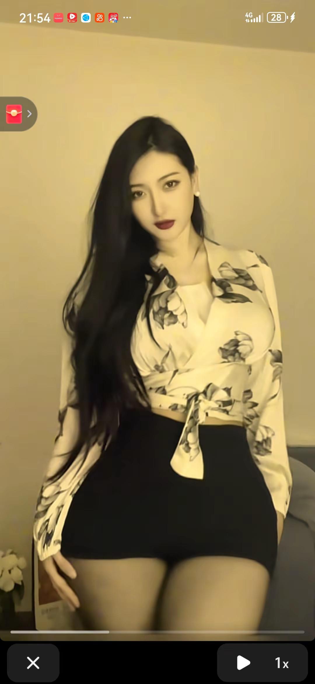 <p>街拍 街拍视频 街拍小姐姐 美女街拍 时尚街拍美女 <!--{i...