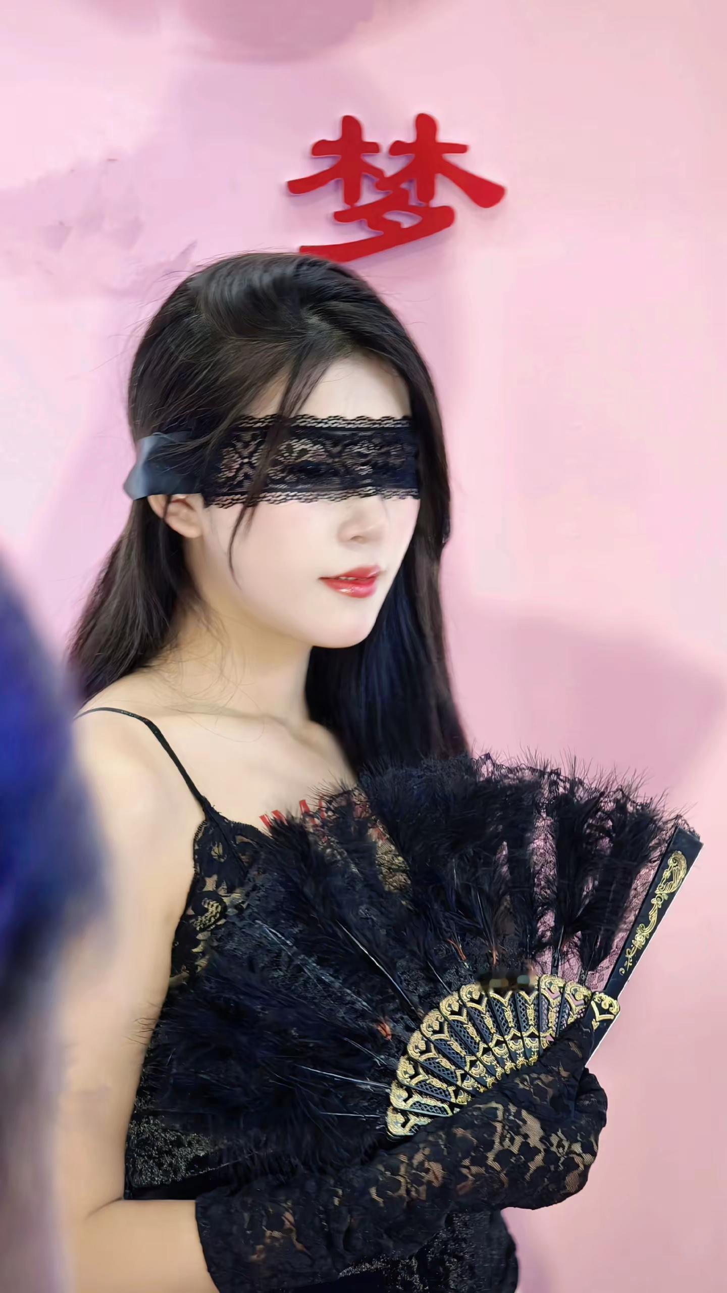 <p>御姐风 女神范 性感女神 <!--{img:0}--><!--{...