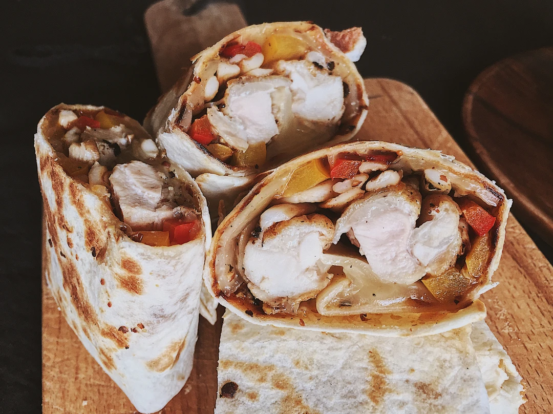 元旦D1☀️｜【芝士鸡肉卷】🌯+【姜黄奶】🥛