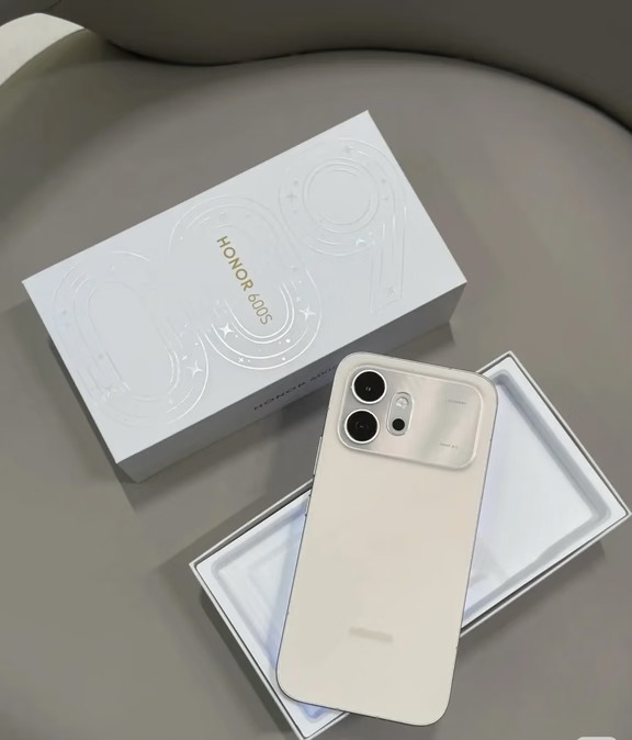 #荣耀600系列
