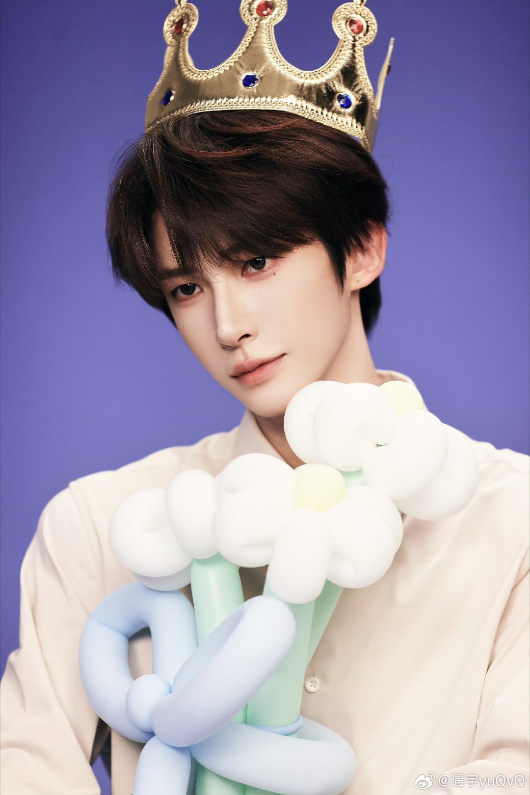 #刘宇廿六驭梦山河# ly#刘宇0824生日快乐# 
小宇学长别低头，皇冠会掉​