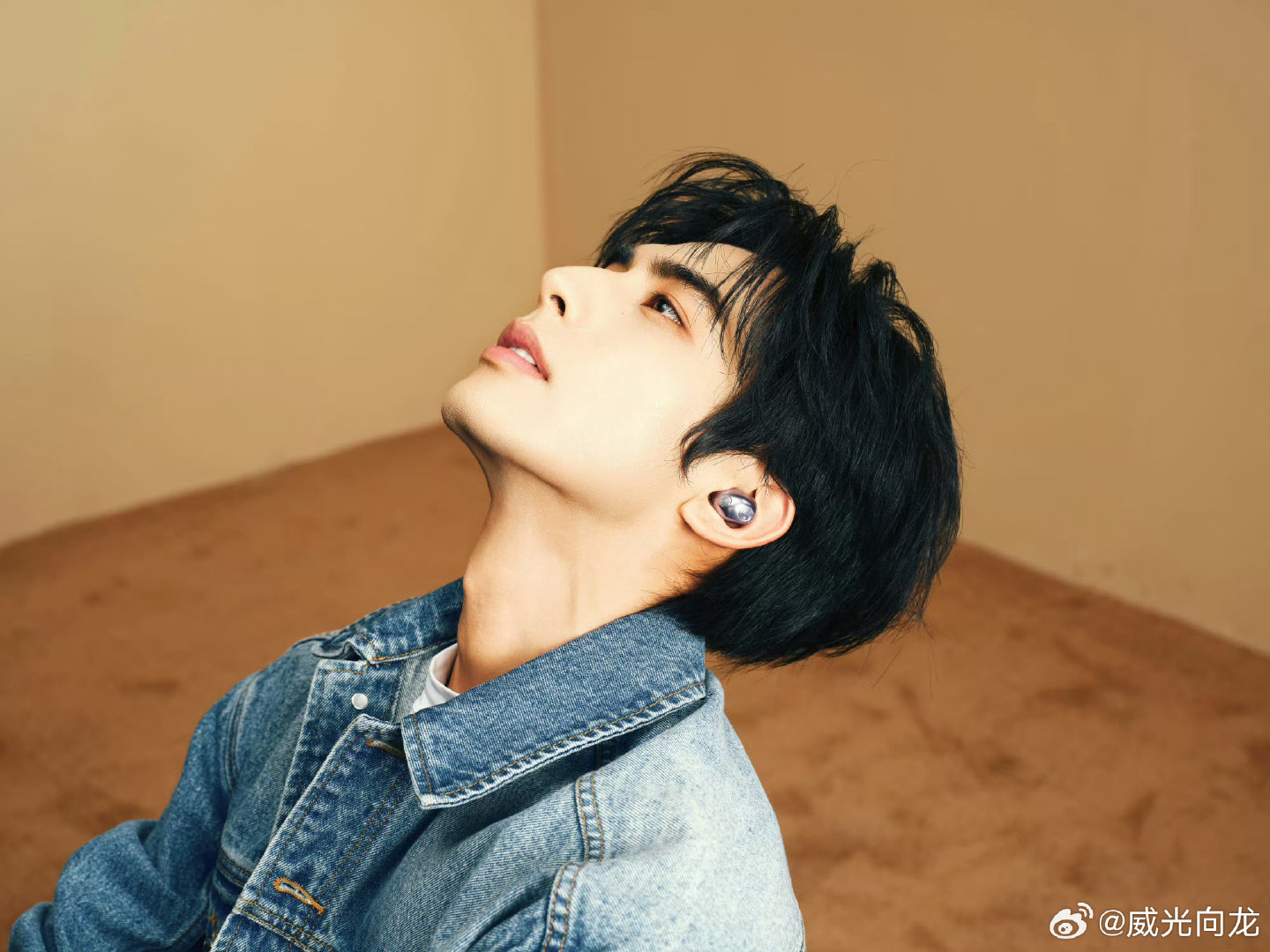 #宋威龙[超话]# swl#向全世界安利宋威龙# 
相册里不仅仅是照片更是我对你的思念和爱向着光走我爱你
​