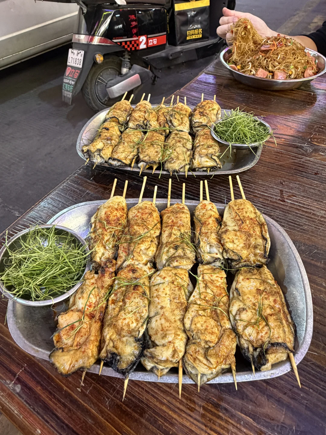 中山真正好吃的小破店烧烤！！