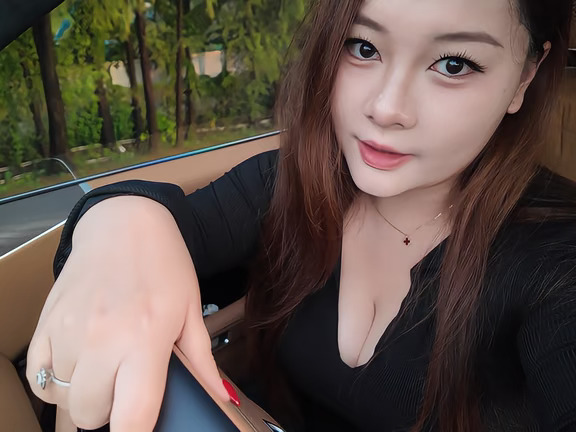 再好的副驾 不如自己手里握方向盘