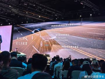 尊界S800典藏大观的智驾系统是按照双冗余设计的，全链路双冗余，余总说...