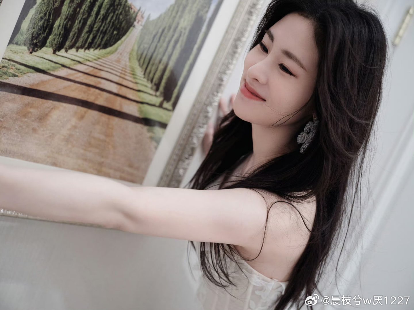 #张碧晨[超话]##祝愿张碧晨2026天天开心# 💎#张碧晨内地女一# 

"🦋.书有结局，但我与你的故事没有"𝐓𝐡𝐞 𝐛𝐨𝐨𝐤 𝐡𝐚𝐬 𝐚𝐧 𝐞𝐧𝐝𝐢𝐧𝐠, 𝐛𝐮𝐭 𝐦𝐲 𝐬𝐭𝐨𝐫𝐲 𝐰𝐨𝐞𝐬 𝐧𝐨𝐭.

​