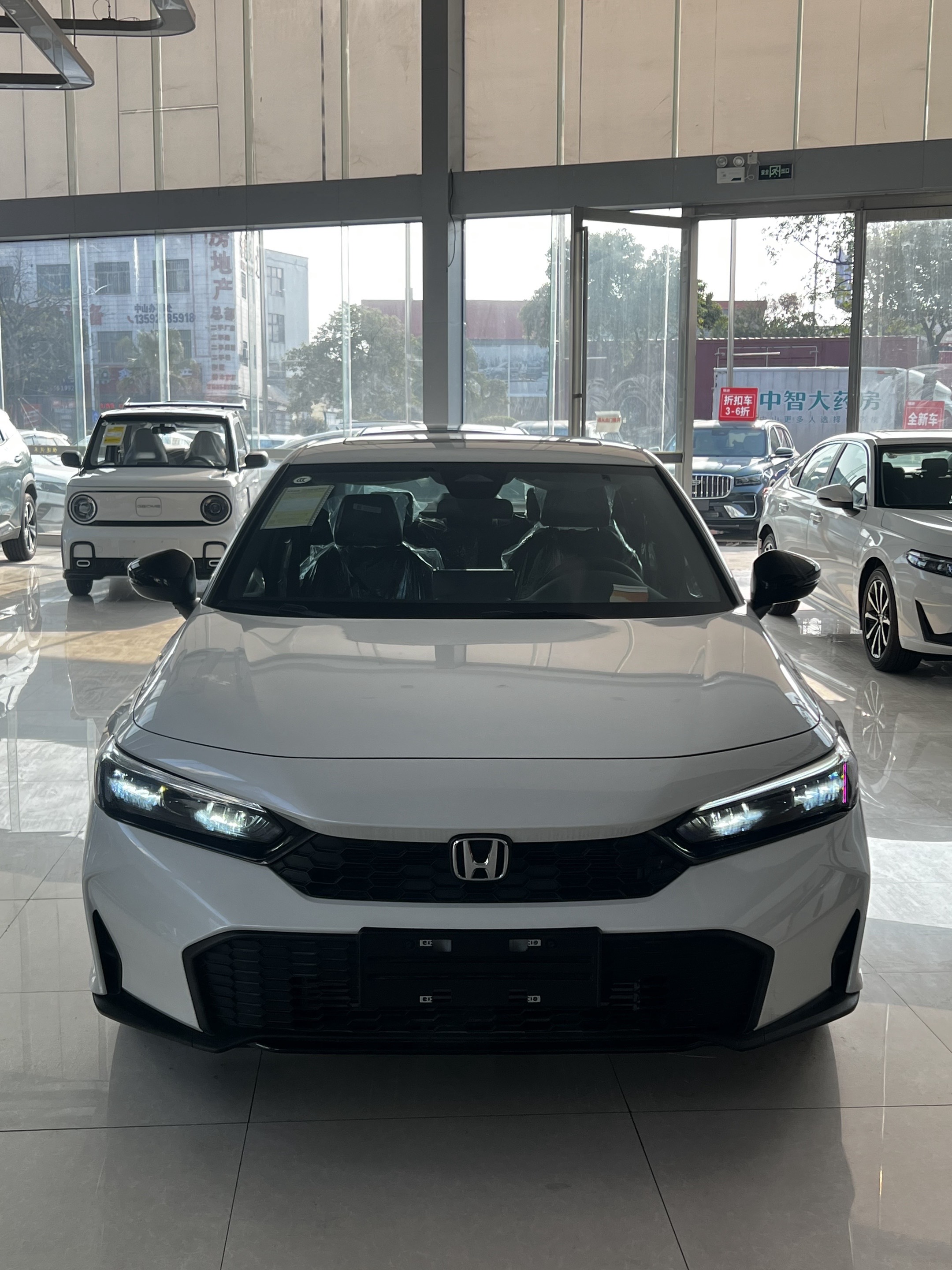 本田思域 看一眼就心动的车 颜值与性能并存的车
