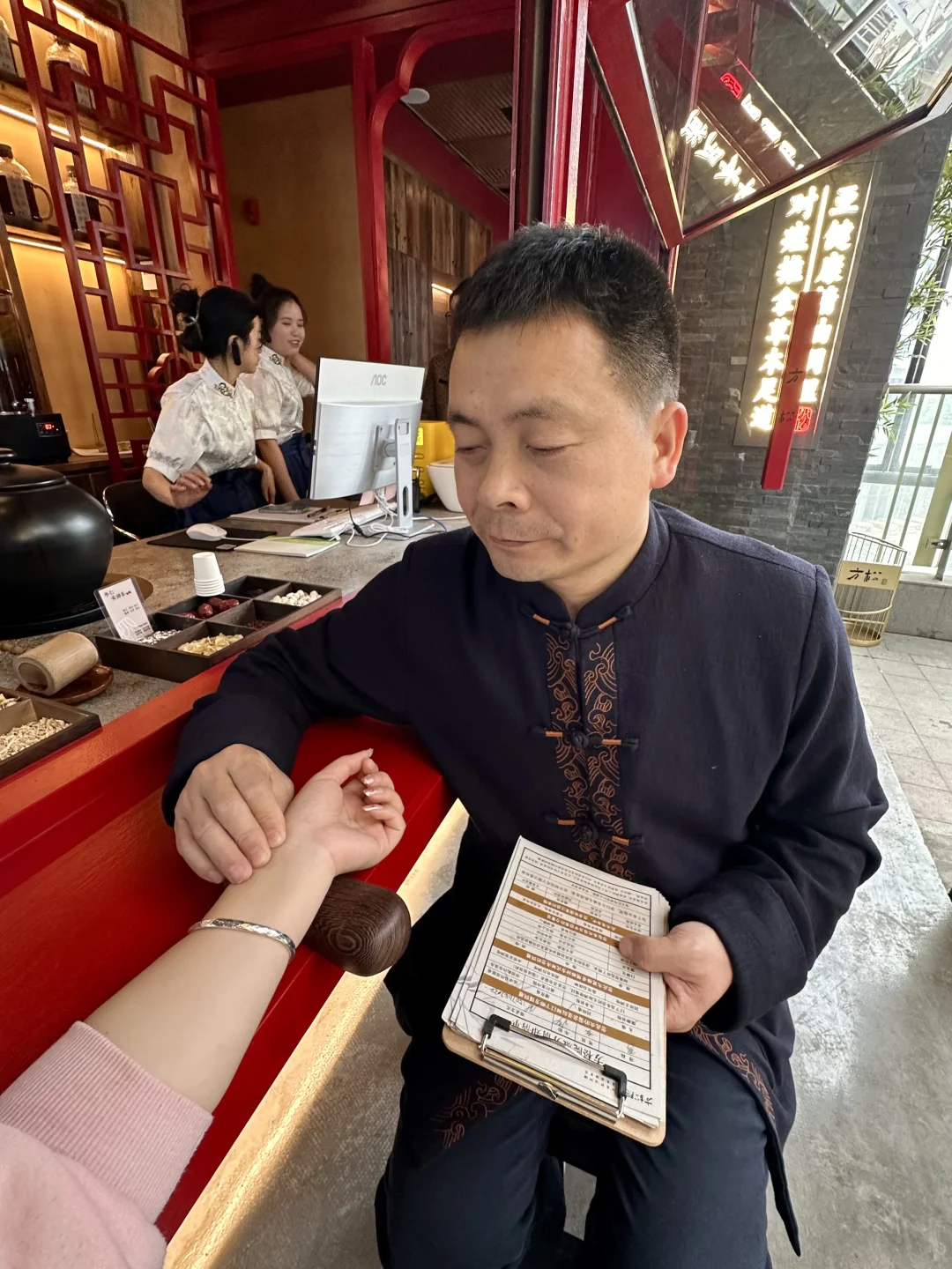 来长沙旅游的姐妹！记住这个爷爷………