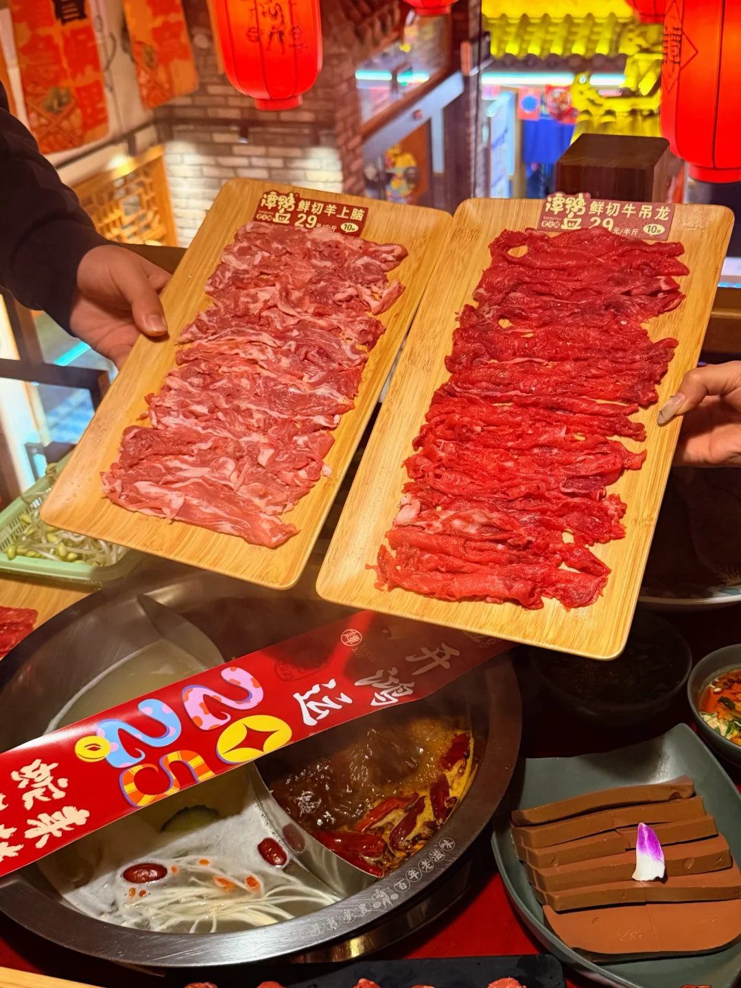 威海的冬天一到，就必须对这家火锅店下手了！