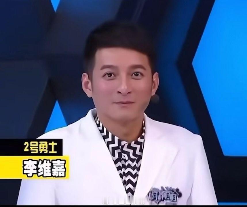 #李维嘉沈梦辰模仿四大天王##家乡美食大赛# 梦辰说虾饺四大天王之首维嘉立马对你爱不完，这反应速度我服，然后梦辰刘德华接得那叫一个丝滑，最后俩人干脆唱全套，绝了绝了！ ​