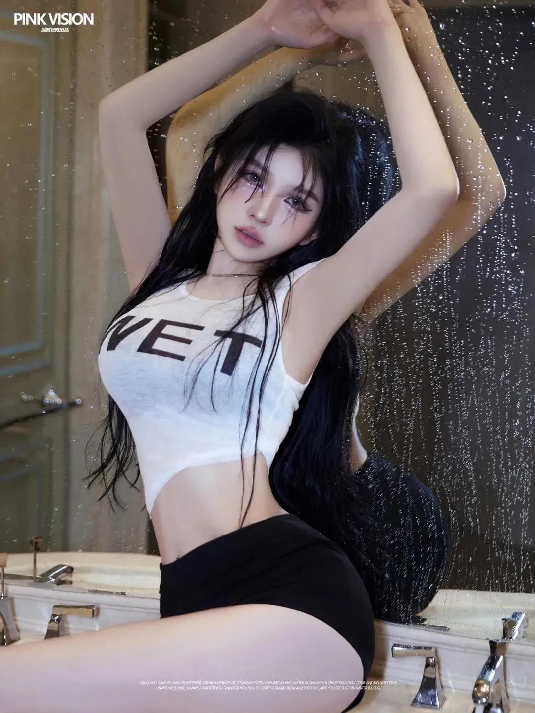 丰乳细腰火辣诱人＃、、。🤓，甜妹 ‘