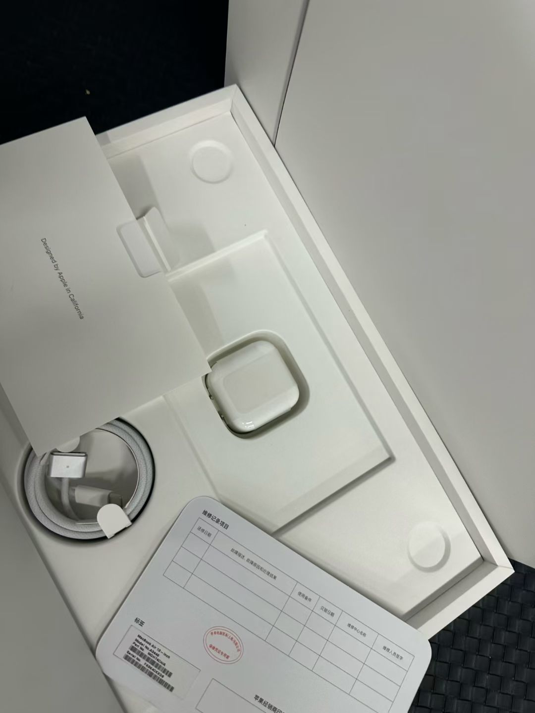 【豆花数码】
MacBook Air 13寸（M5）国行
配置：M5（10核+8核）+ 16G + 512G
准新机（激活未使用）
保修到27.7.1
配件全新
- 银色：7999 ​
