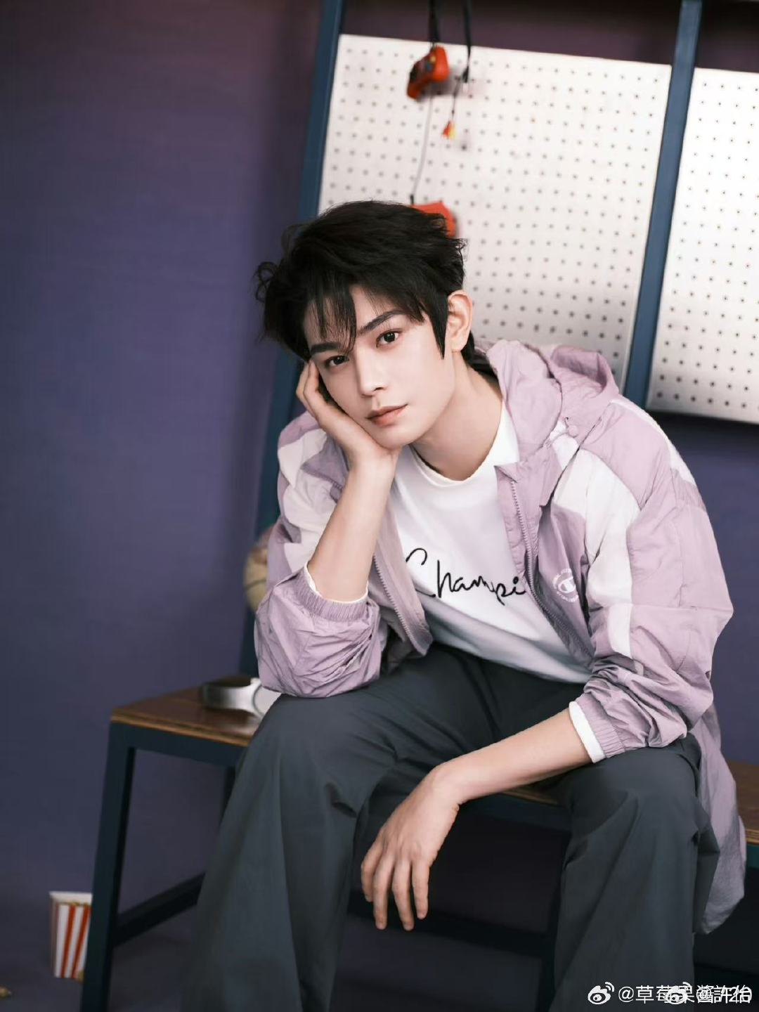 #丁禹兮[超话]##丁禹兮爱在无尽夏# dyx#丁禹兮沈言#

爱就像寒冬里的一把火，温暖了我，照亮了我


丁禹兮｜赵皑｜司宫令｜张海虾｜张海侠｜南部档案｜张正｜陈伦｜天才游戏｜司宫令赵皑｜丁禹兮司宫令赵皑｜丁禹兮花开锦绣｜丁禹兮赵凌｜赵凌 ​