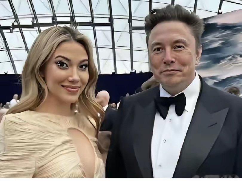 这真让人不解，谷爱凌的造型咋这么多变！
难道在美国和美国人马斯克照像就像美国人？
在中国和中国人全红婵照像就像标准中国人？ ​