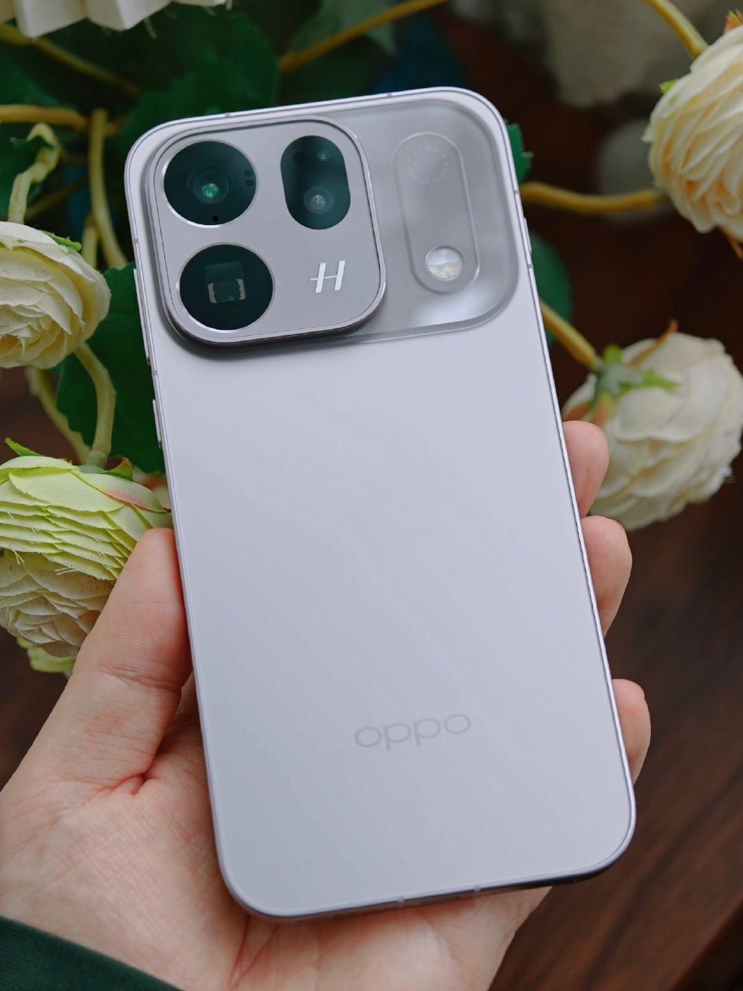 还原这一刻，留住最真的

#OPPOFindX10# 系列
#OPPO商城独家镌刻##OPPO系统ColorOS17##OPPO[超话]# ​