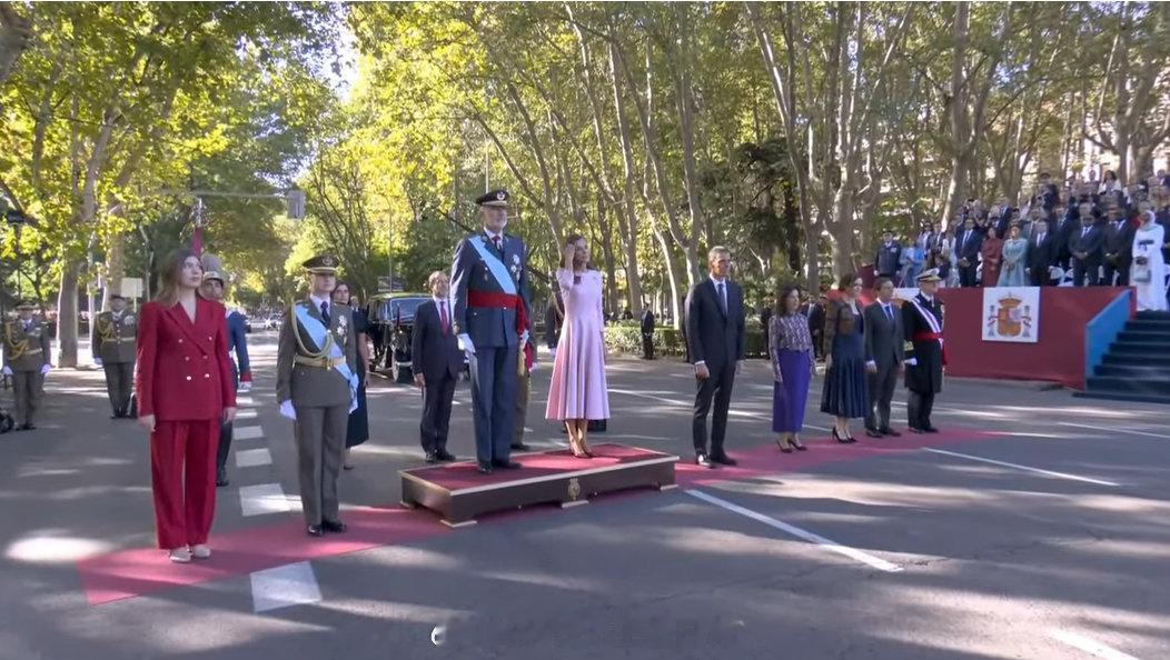 今日🇪🇸12-O，一些直播画面截图速报。 ​