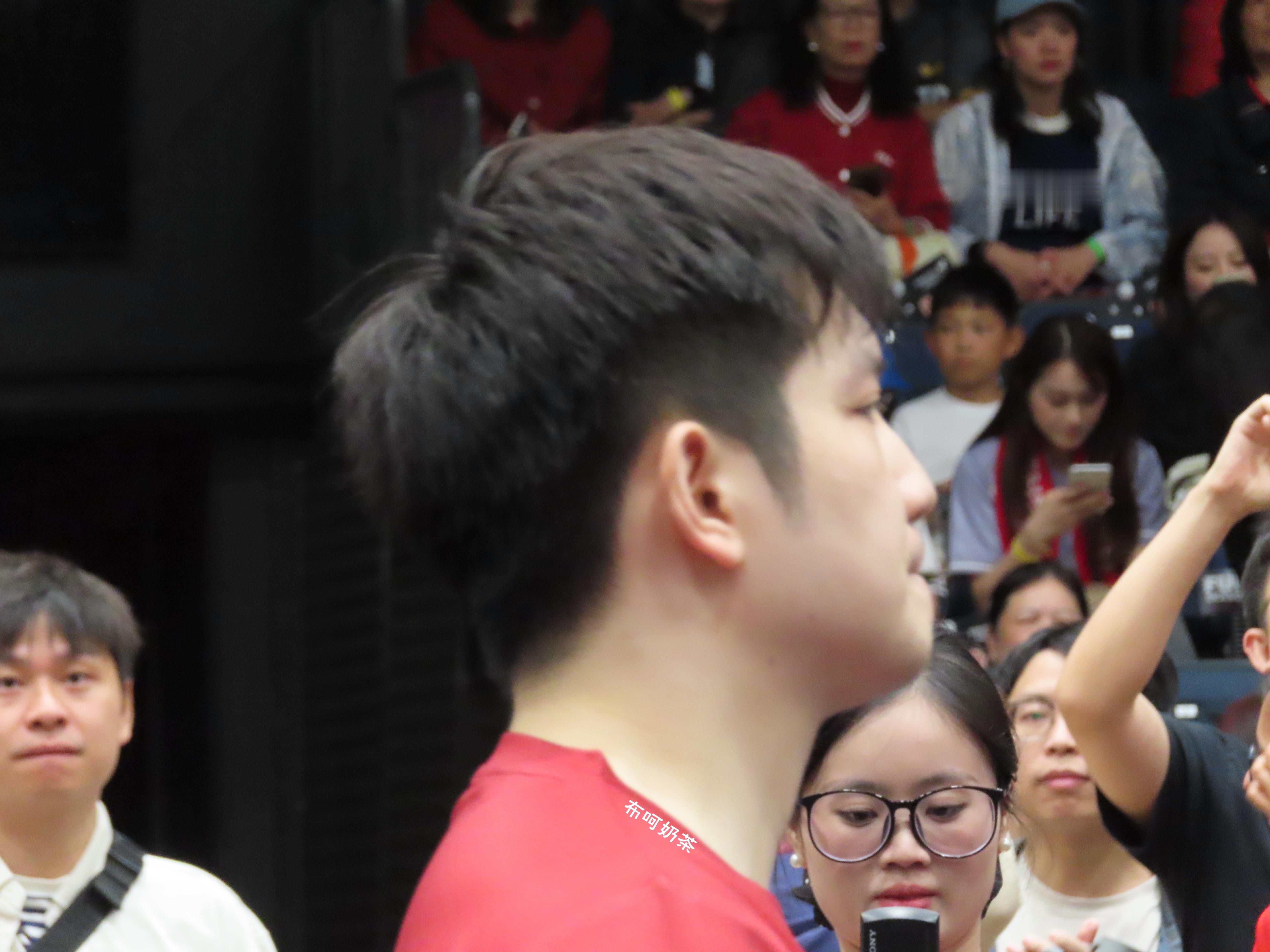 怼脸直拍十八连
#樊振东#
#樊振东杜塞尔多夫首秀#
#乒颜一[超话]# ​
