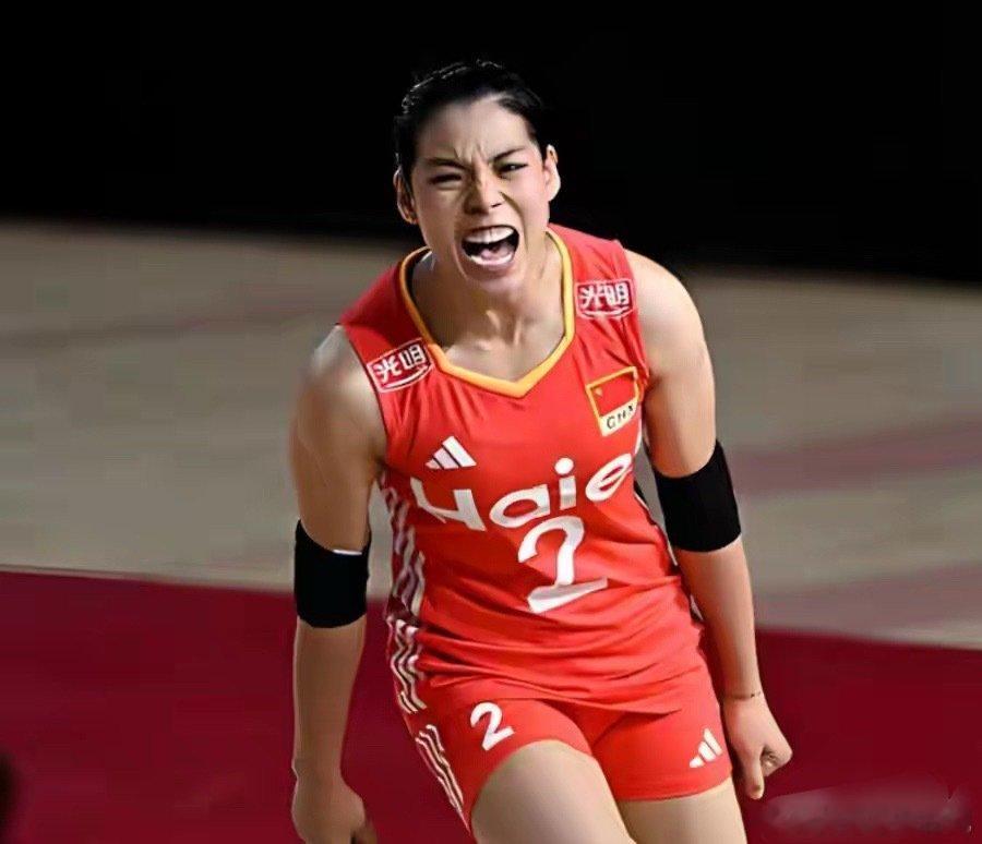 2026年亚运会女排B组第三轮，中国女排3-0战胜哈萨克斯坦女排这场比赛我们打得还是比较轻松的，虽然第一局出现了发球和一传的问题，但我们还是可以中后局一波带走。而第二局吊打对手，第三局局中拉开分差，最终轻轻松松取胜。 ​