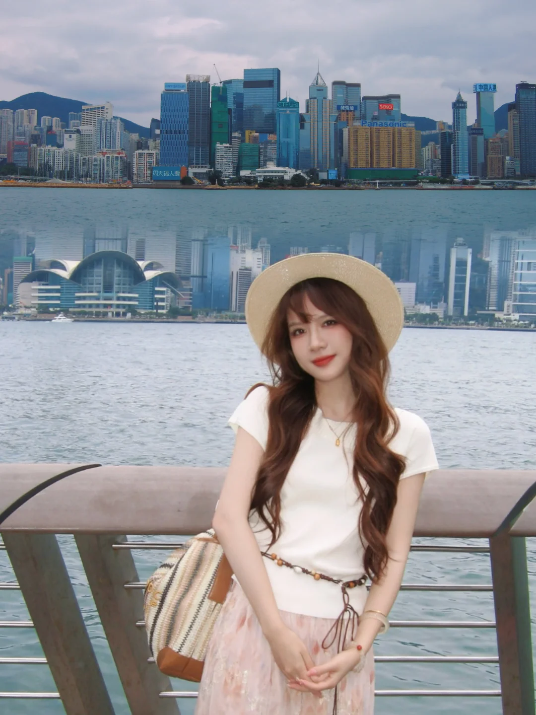 🚢☁️阴天的维港˚ෆ ₊𓈒𓍼