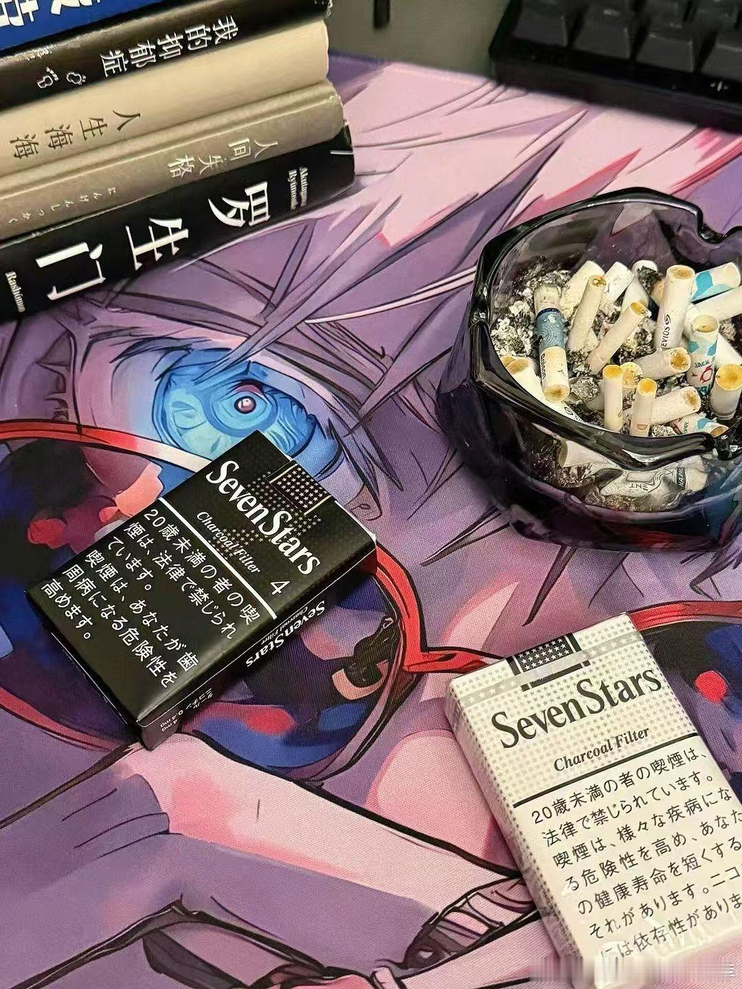 SevenStars七星4mg（日版黑七星）

日产软款4mg七星，活性炭滤嘴，焦油量低。烟气柔和顺滑，味道清淡醇厚，杂气少，回甘干净；黑盒低调简约，日系氛围感强，属于淡口日常款。
⚠️吸烟有害健康
未成年人禁止吸烟 ​