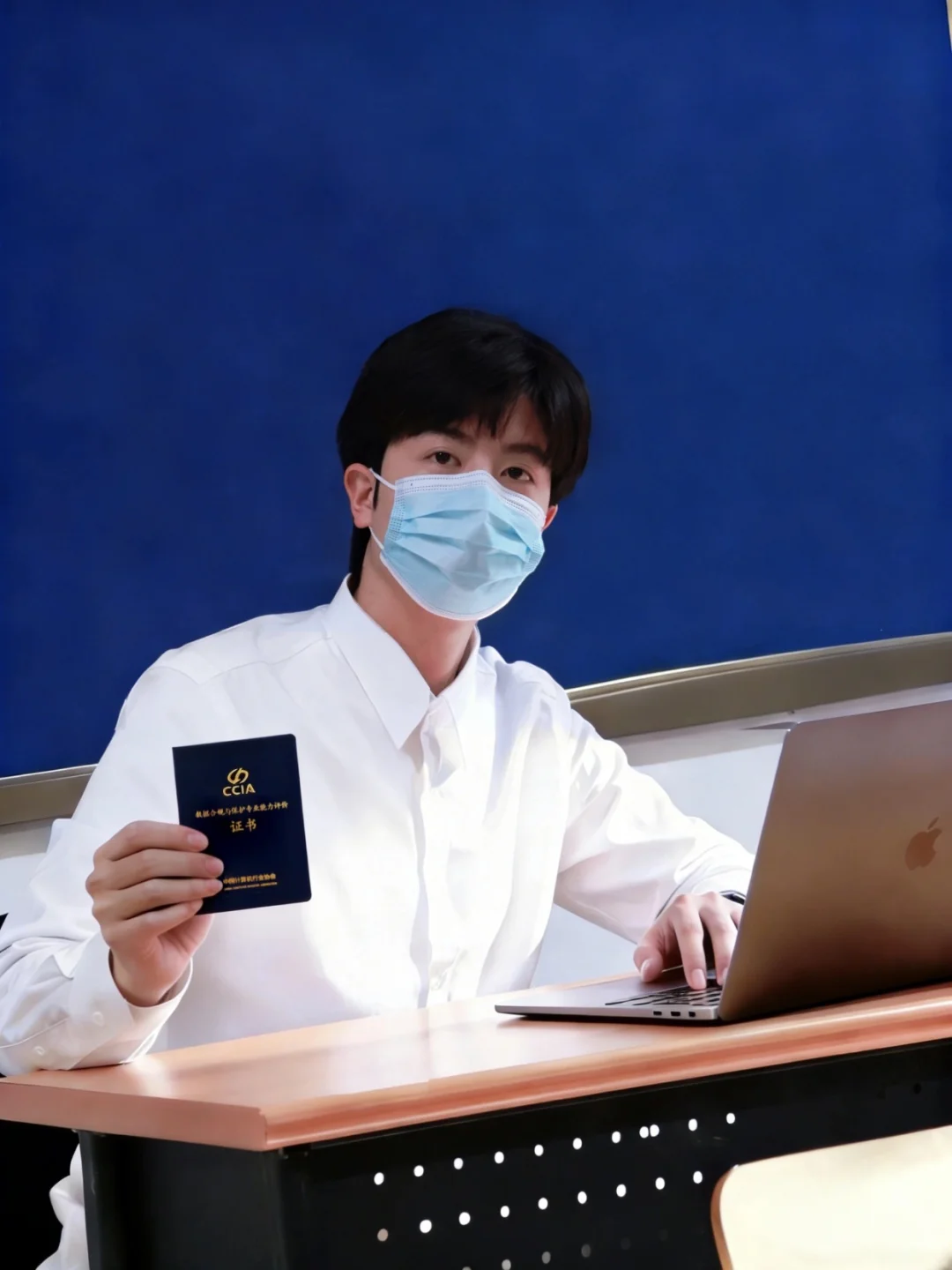 建议法学生尽早投资自己的生存技能