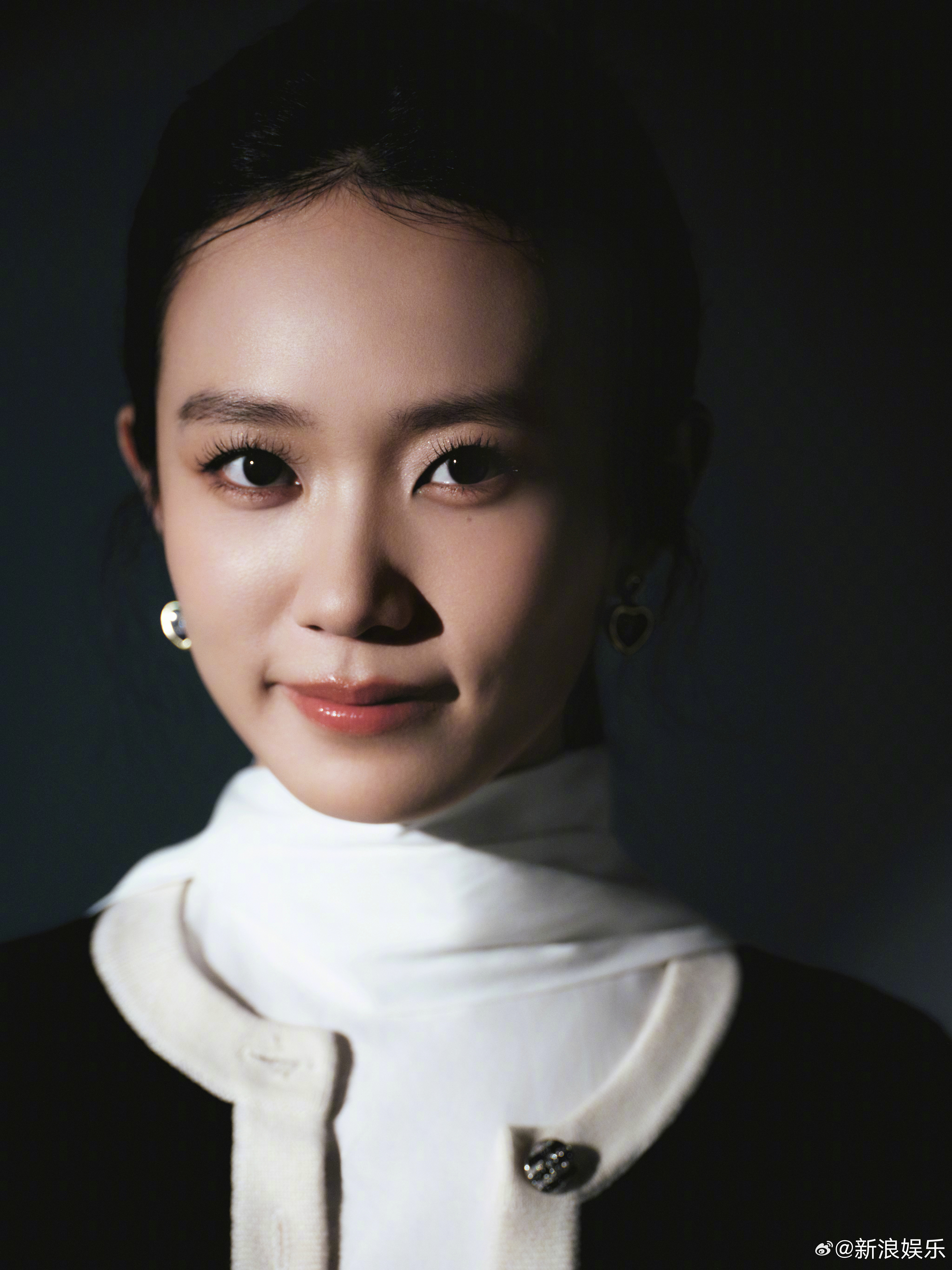 #午间话题#：#提名过电影三大奖女主的85后#（金鸡、百花、华表），你最看好谁的发展？#新浪娱乐[超话]#
（1986）：金鸡（获奖）&百花
（1987）：百花
（1988）：百花
（1988）：金鸡&华表（获奖）
（1988）：金鸡&百花
 ​