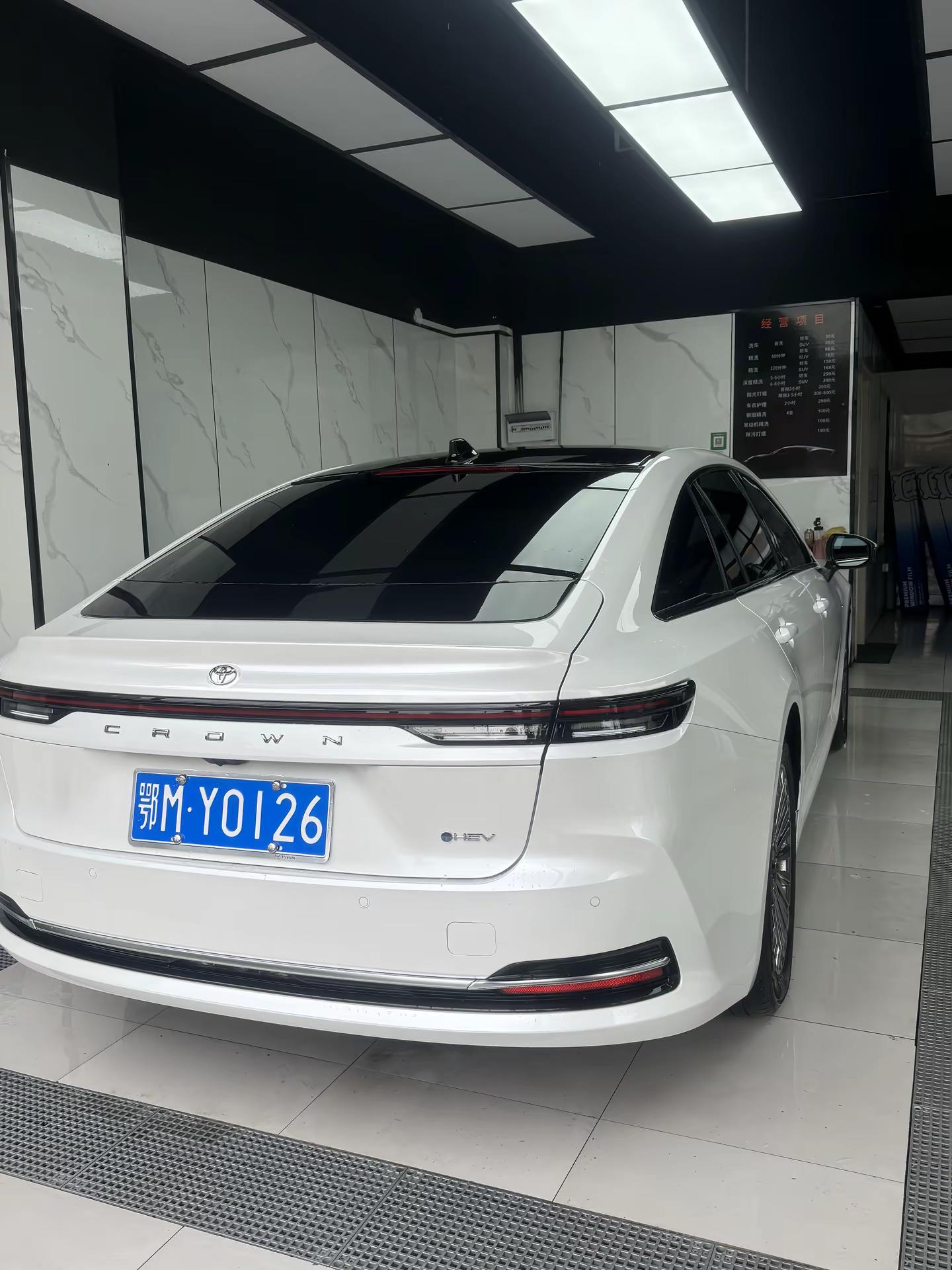 在这个新能源横行的时代 是什么让你选择了丰田皇冠16代皇冠 家有皇冠 家财万贯😎