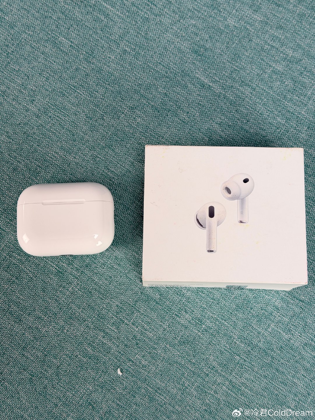 终于换上 AirPods Pro 3 咯 ​